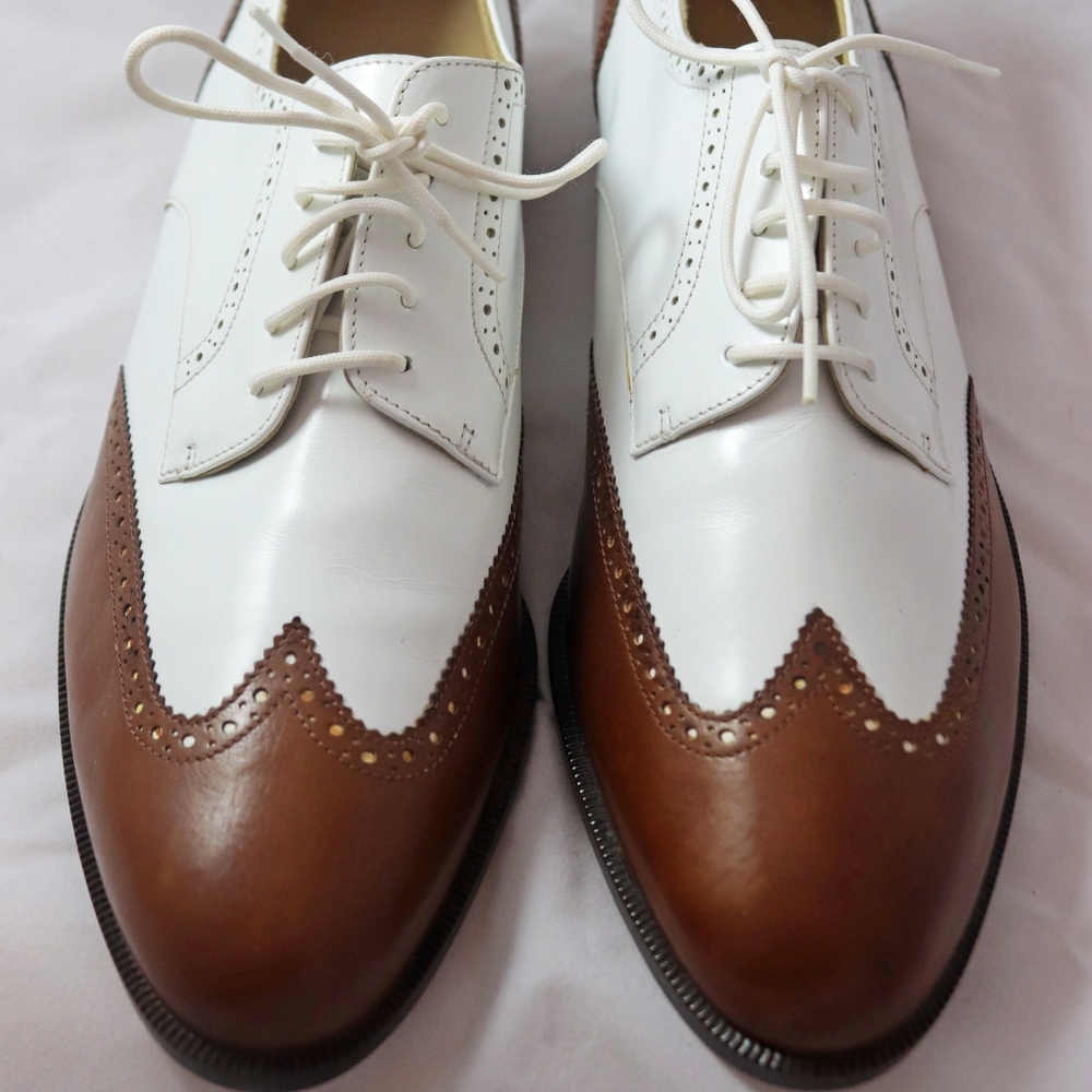 Salvatore Ferragamo Brogues for Women - Picture 1 of 5